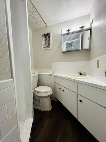 311 E 31st ST 306, Austin, TX 78705