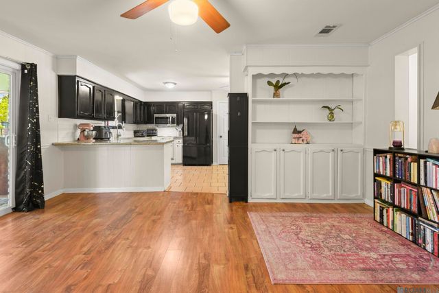 6013 Gettysburg Dr, Baton Rouge, LA 70817