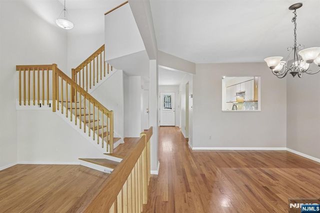 33 Cedarwood Terrace, Woodland Park, NJ 07424