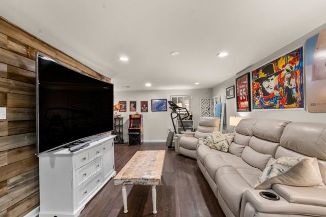 504 Lookout Dr, Columbia, TN 38401