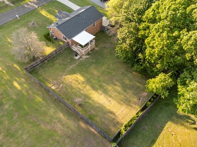 504 Lookout Dr, Columbia, TN 38401