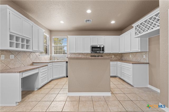 2121 Grizzly Trail, Harker Heights, TX 76548