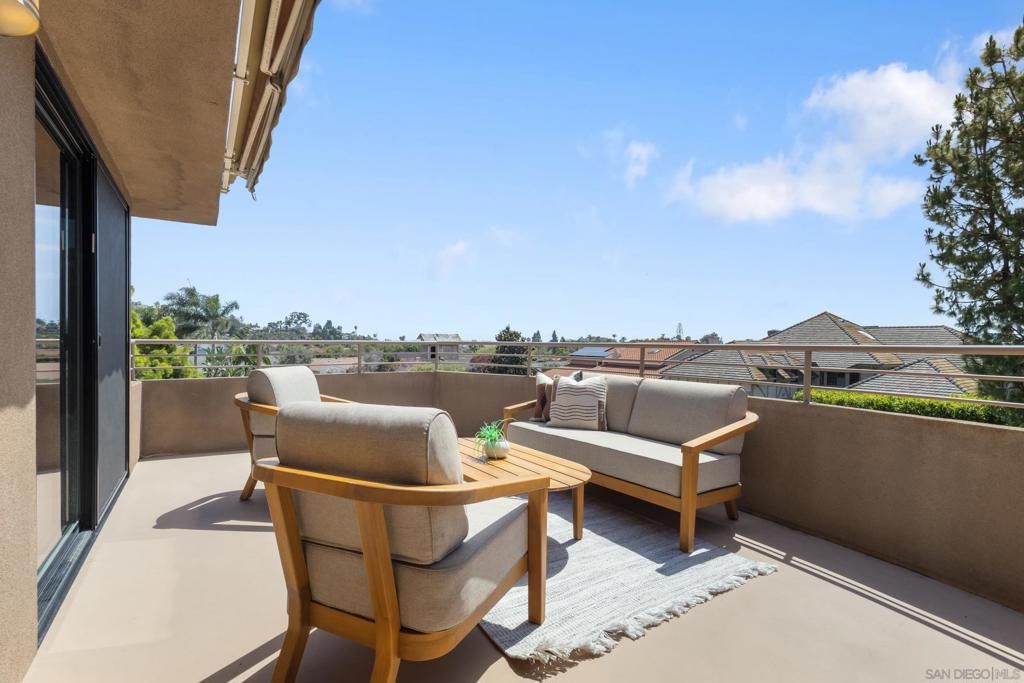 Image 25 of property listing at 2709 Unicornio Street, Carlsbad, CA 92009