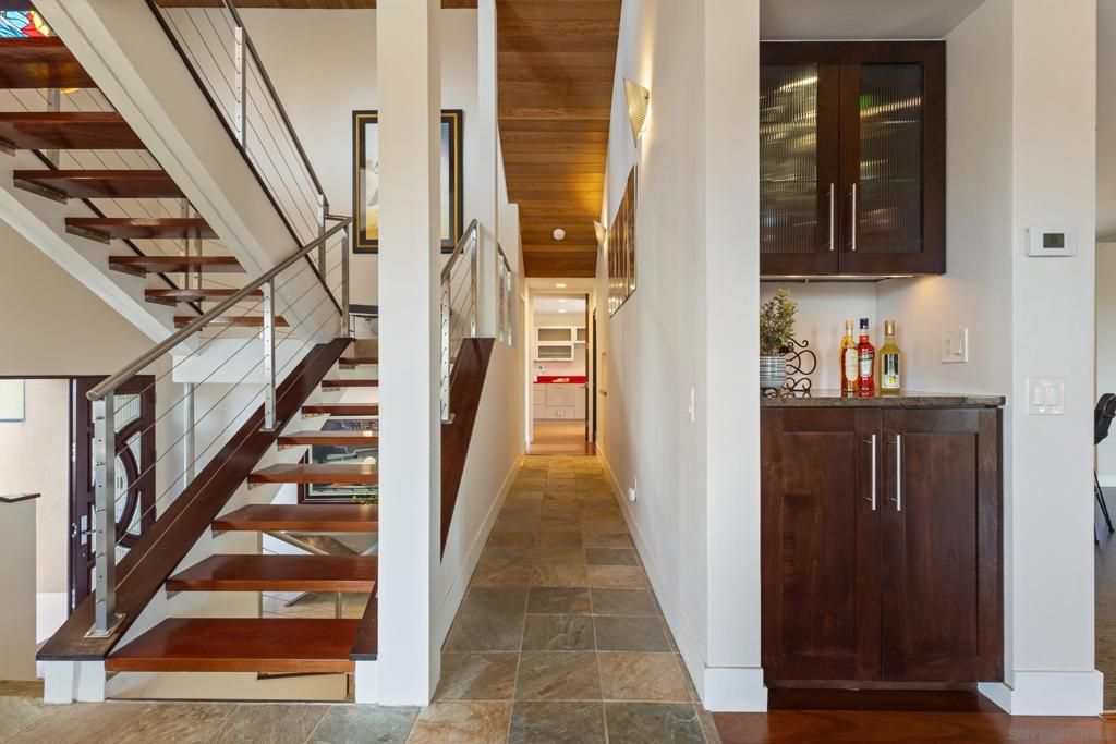 Image 26 of property listing at 2709 Unicornio Street, Carlsbad, CA 92009