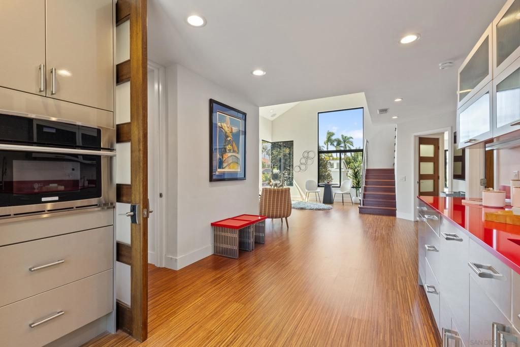 Image 28 of property listing at 2709 Unicornio Street, Carlsbad, CA 92009