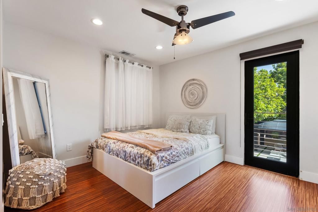 Image 33 of property listing at 2709 Unicornio Street, Carlsbad, CA 92009