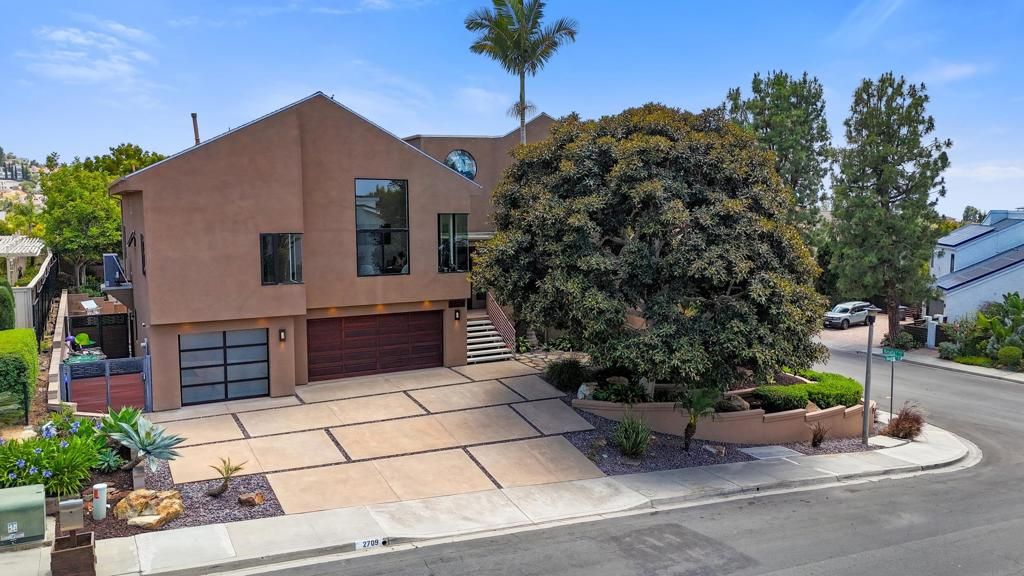 Image 64 of property listing at 2709 Unicornio Street, Carlsbad, CA 92009