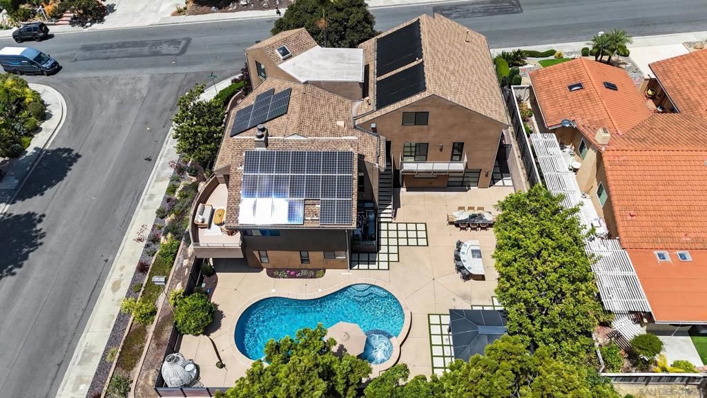 Image 67 of property listing at 2709 Unicornio Street, Carlsbad, CA 92009