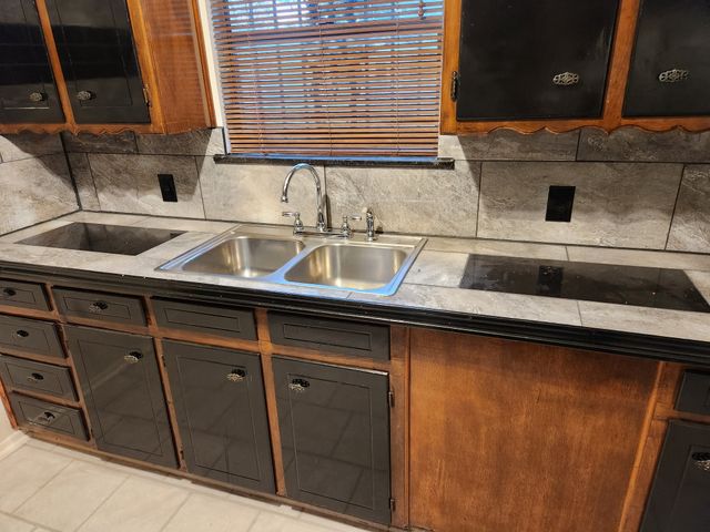 5820 Blackmore Avenue, Fort Worth, TX 76107