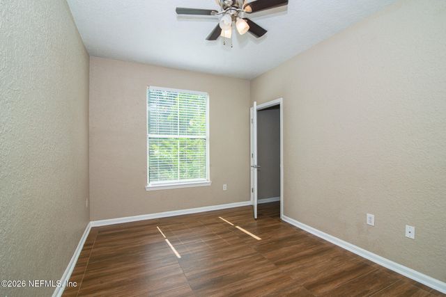 8539 GATE Parkway 424, Jacksonville, FL 32216