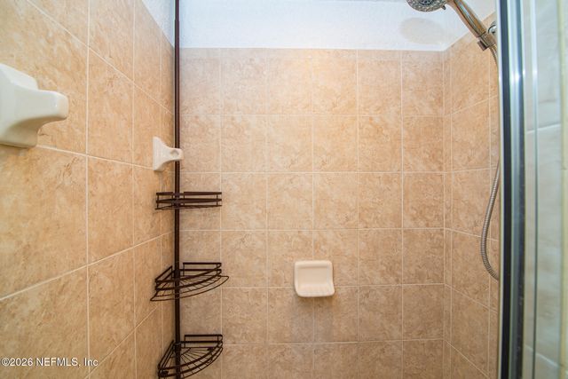 8539 GATE Parkway 424, Jacksonville, FL 32216