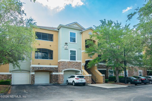 8539 GATE Parkway 424, Jacksonville, FL 32216