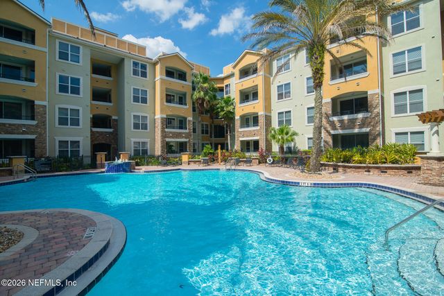 8539 GATE Parkway 424, Jacksonville, FL 32216