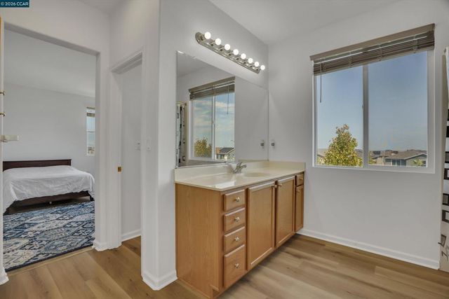 277 Kapalua Bay Cir, Pittsburg, CA 94565