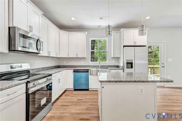 93 Albertson Ct, Ruther Glen, VA 22546