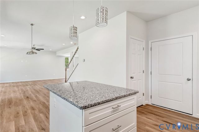 93 Albertson Ct, Ruther Glen, VA 22546