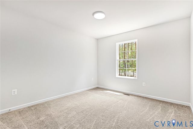 93 Albertson Ct, Ruther Glen, VA 22546