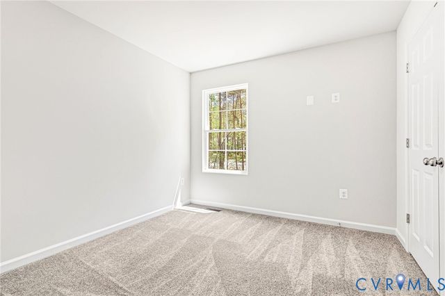93 Albertson Ct, Ruther Glen, VA 22546
