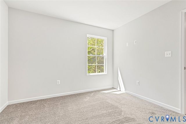 93 Albertson Ct, Ruther Glen, VA 22546