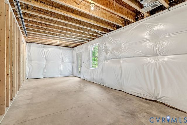 93 Albertson Ct, Ruther Glen, VA 22546