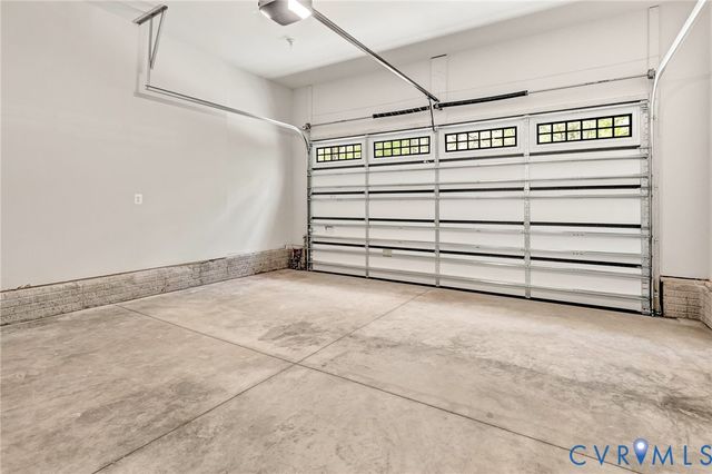 93 Albertson Ct, Ruther Glen, VA 22546