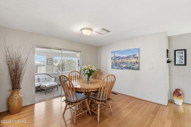 267 W Tuna Drive, Green Valley, AZ 85614