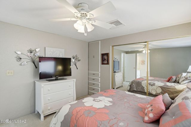 267 W Tuna Drive, Green Valley, AZ 85614