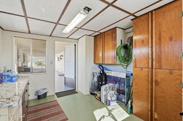 267 W Tuna Drive, Green Valley, AZ 85614