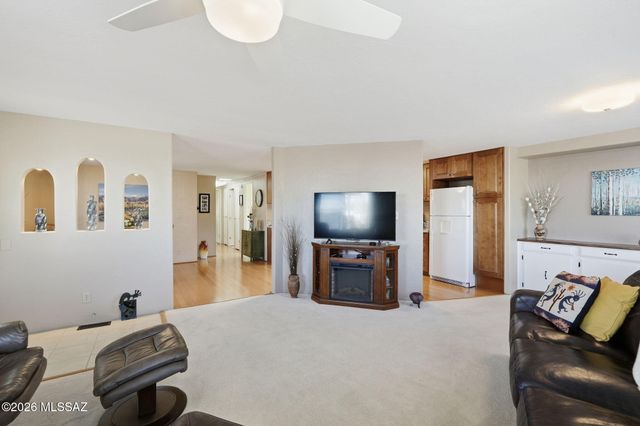 267 W Tuna Drive, Green Valley, AZ 85614