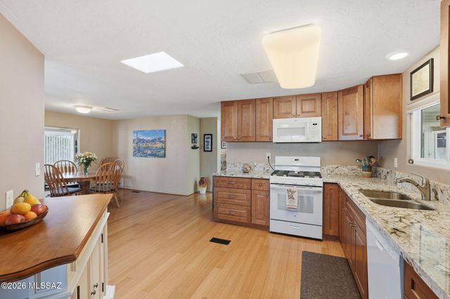 267 W Tuna Drive, Green Valley, AZ 85614