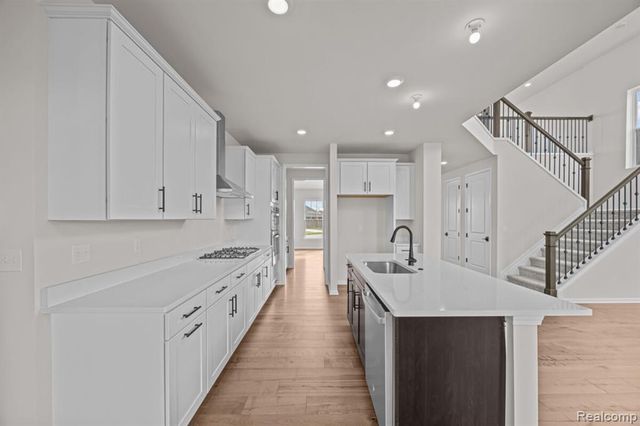 61904 Hevel Lane, Washington, MI 48094