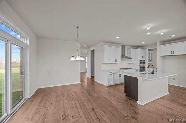 61904 Hevel Lane, Washington, MI 48094