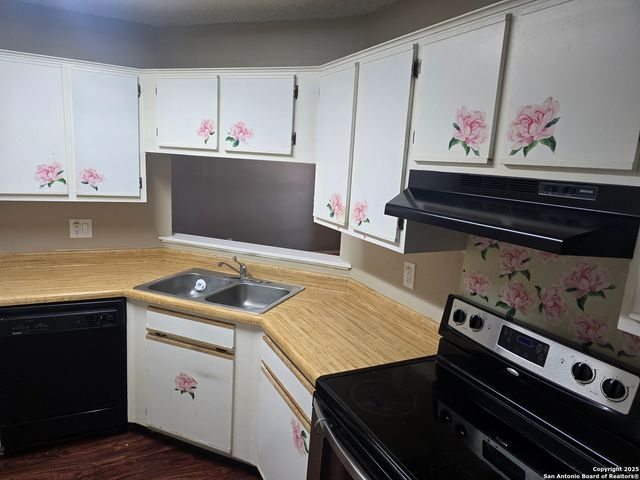 6242 Valley Queen, San Antonio, TX 78250