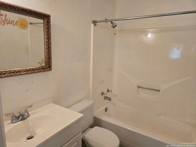 6242 Valley Queen, San Antonio, TX 78250