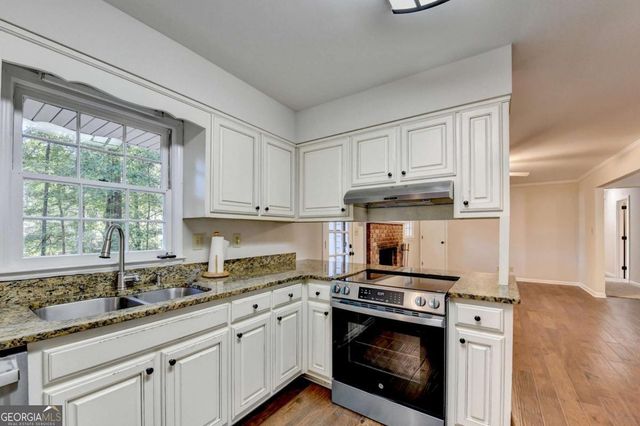 478 Dorsey Circle SW, Lilburn, GA 30047