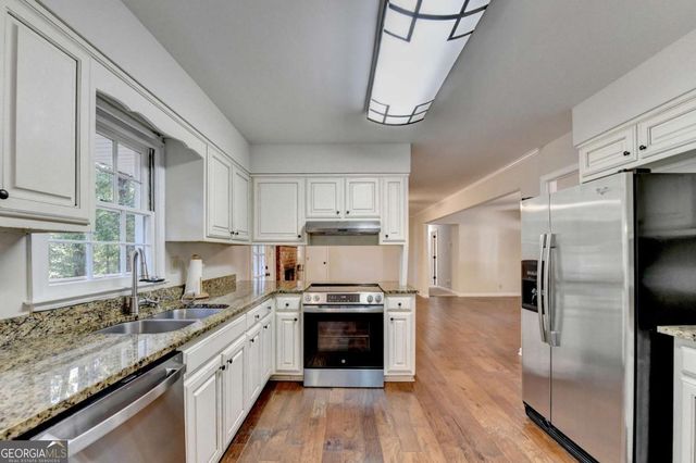 478 Dorsey Circle SW, Lilburn, GA 30047