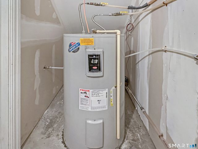 296 Hamilton Avenue 30, Norwich, CT 06360