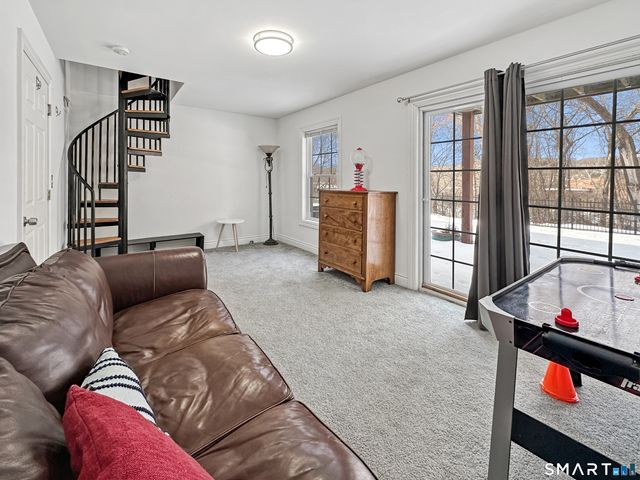 296 Hamilton Avenue 30, Norwich, CT 06360