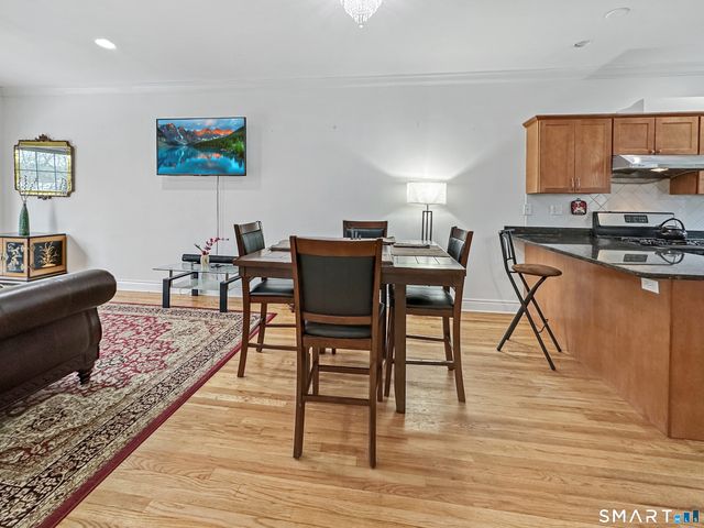 296 Hamilton Avenue 30, Norwich, CT 06360