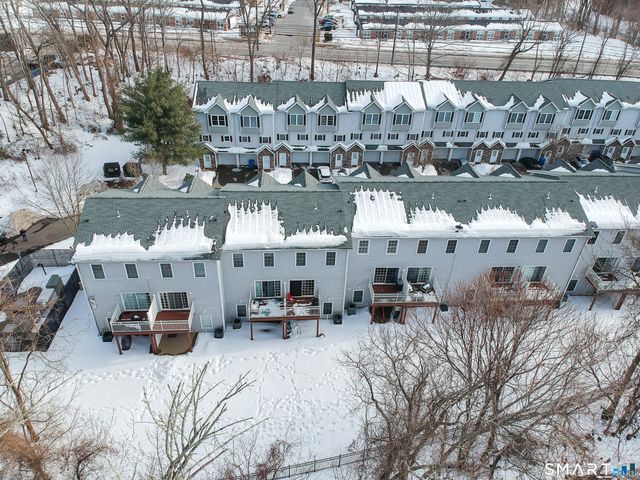 296 Hamilton Avenue 30, Norwich, CT 06360