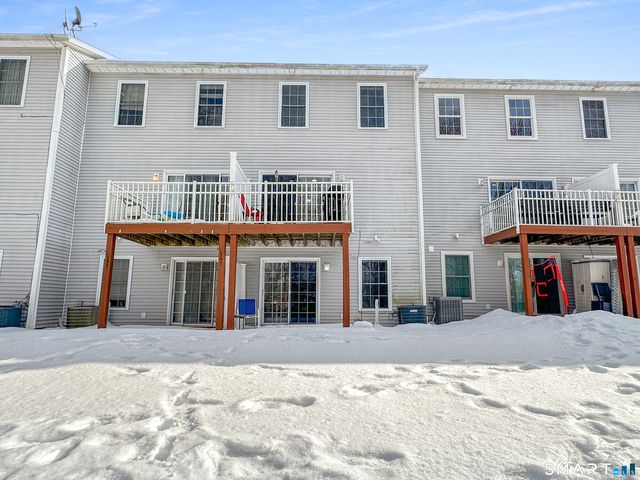 296 Hamilton Avenue 30, Norwich, CT 06360