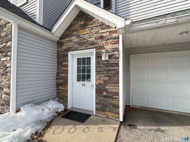 296 Hamilton Avenue 30, Norwich, CT 06360