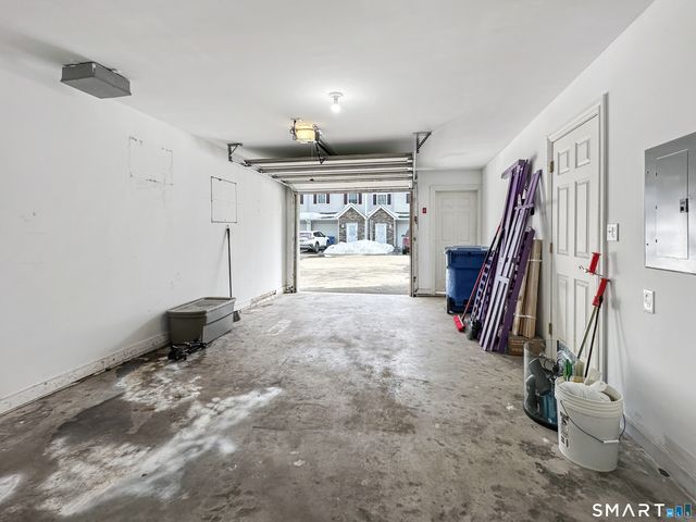 296 Hamilton Avenue 30, Norwich, CT 06360