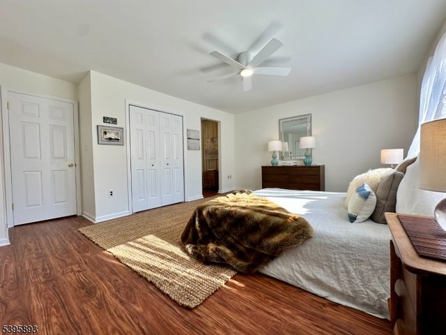 44 Canterbury Ln, New Milford Boro, NJ 07646