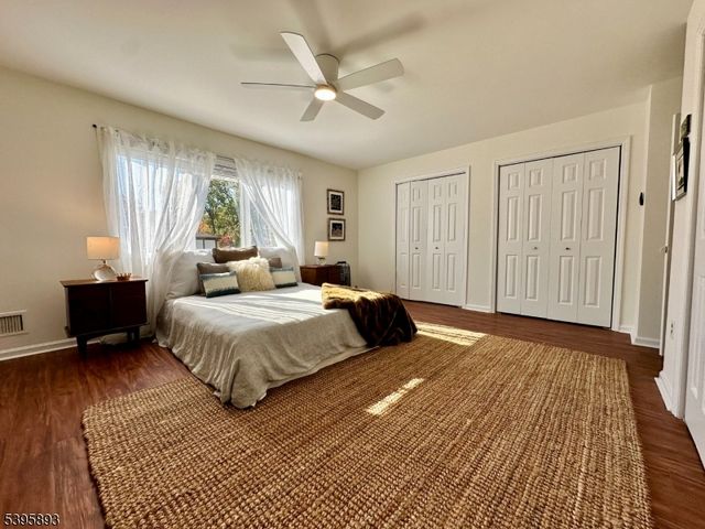 44 Canterbury Ln, New Milford Boro, NJ 07646