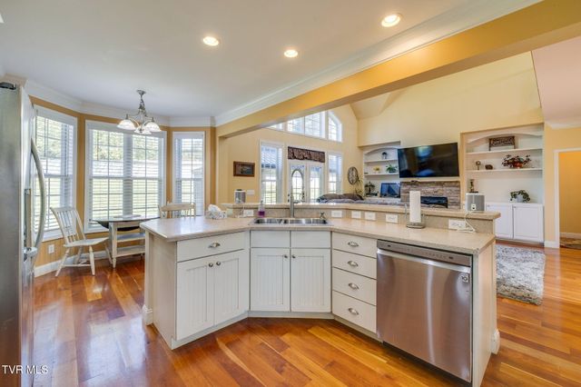 1238 Fordtown Road, Jonesborough, TN 37659