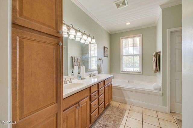 1238 Fordtown Road, Jonesborough, TN 37659