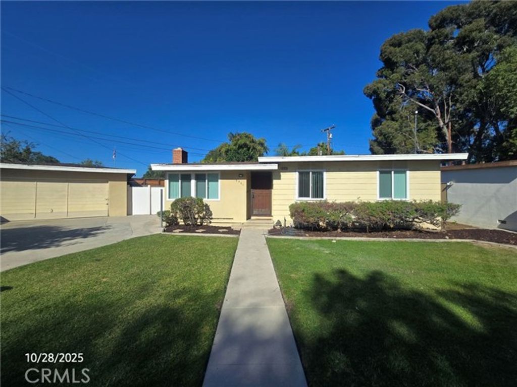 2361 Faust Avenue, Long Beach, CA 90815