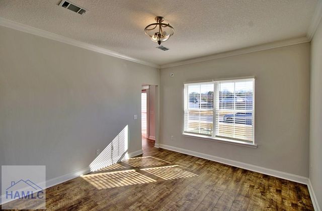 326 Fairview Circle, Hinesville, GA 31313