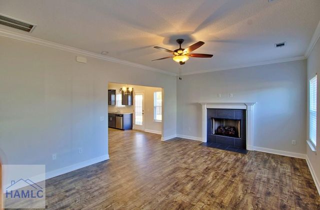 326 Fairview Circle, Hinesville, GA 31313